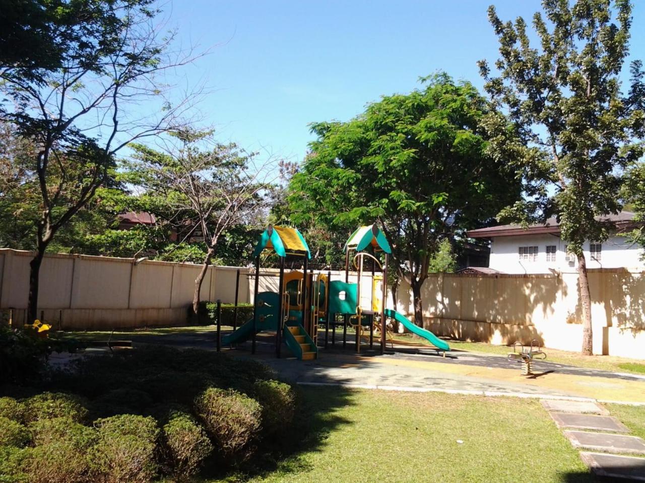Cozy 2Br Staycation With Balcony Chateau Elysee For 4-6 Pax Paranaque City Extérieur photo