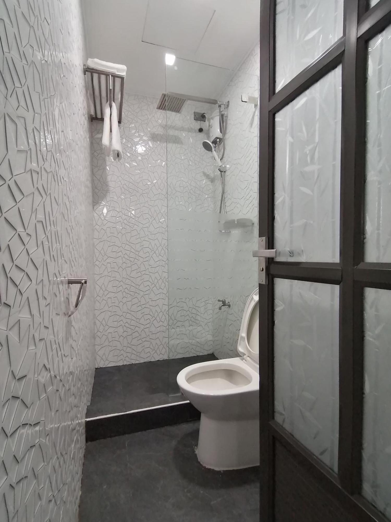 Cozy 2Br Staycation With Balcony Chateau Elysee For 4-6 Pax Paranaque City Extérieur photo