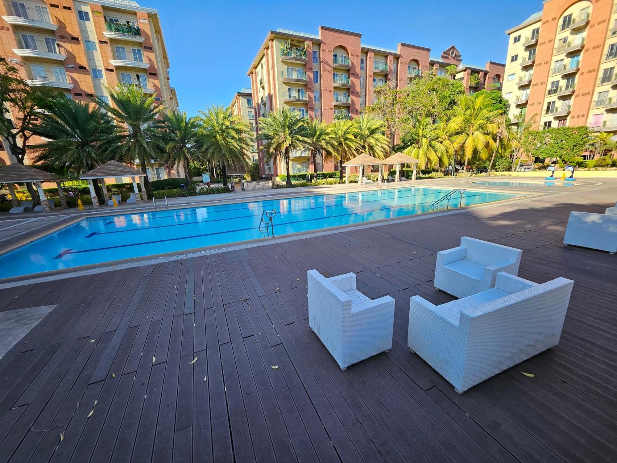 Cozy 2Br Staycation With Balcony Chateau Elysee For 4-6 Pax Paranaque City Extérieur photo