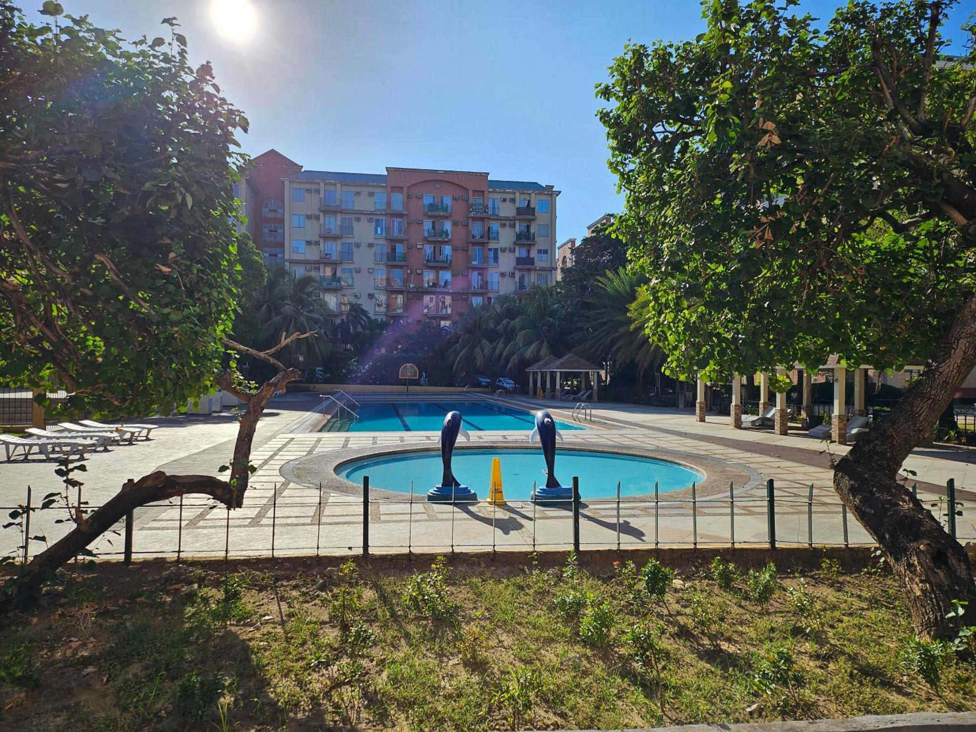 Cozy 2Br Staycation With Balcony Chateau Elysee For 4-6 Pax Paranaque City Extérieur photo
